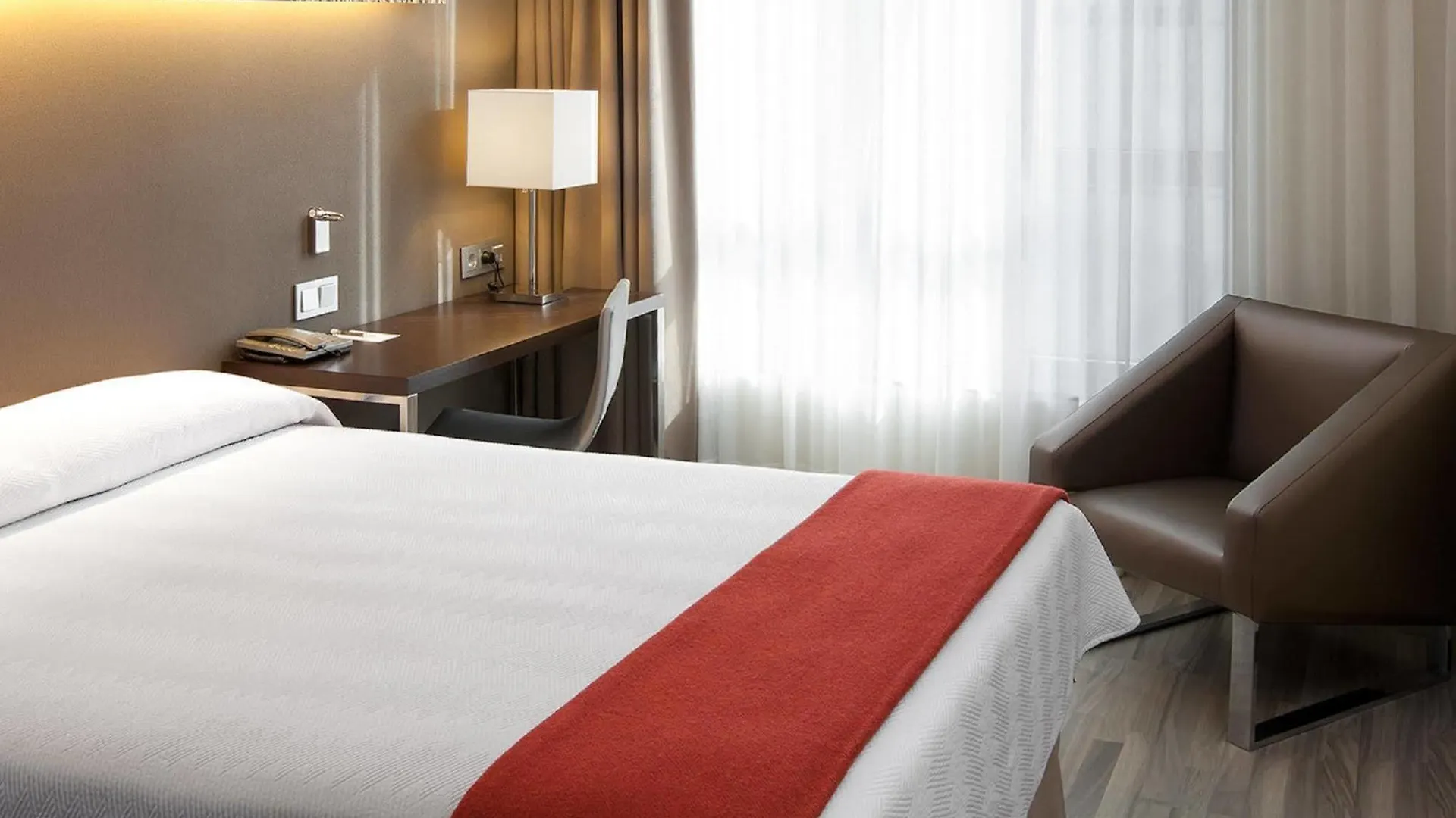 Hotel Nh Barcelona Diagonal Center 3*,